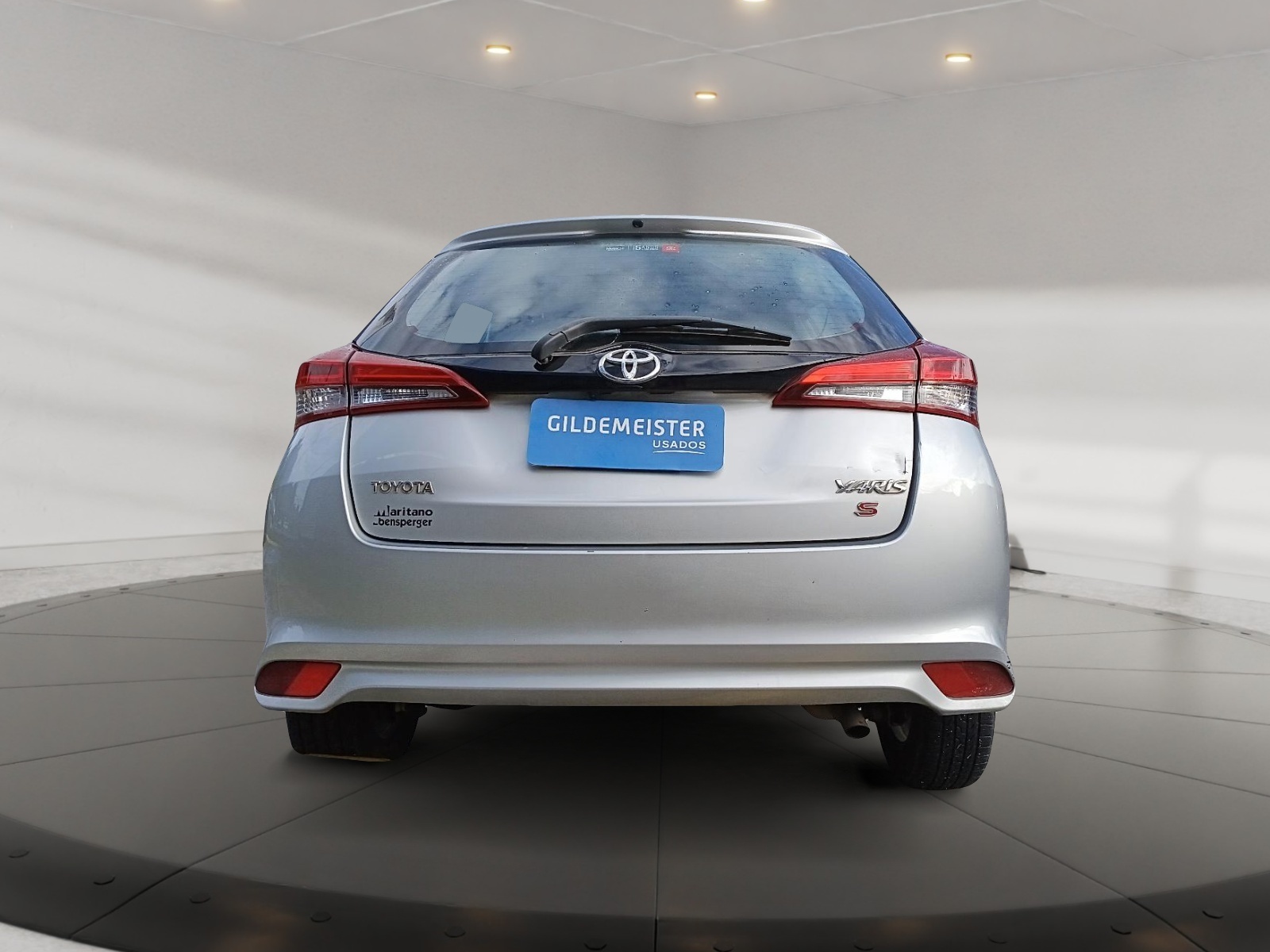 Toyota YARIS 2022 - Foto 3 de 12