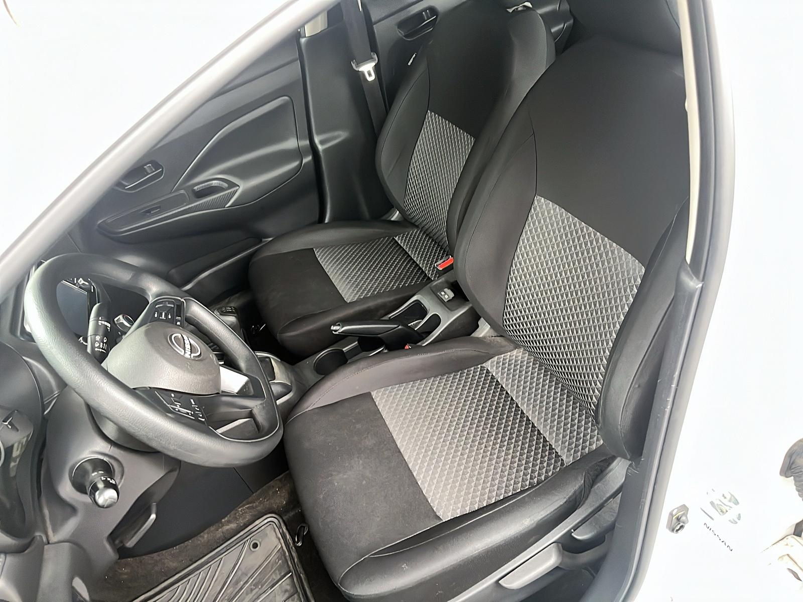 Nissan VERSA 2024 - Imagen 9 de 12