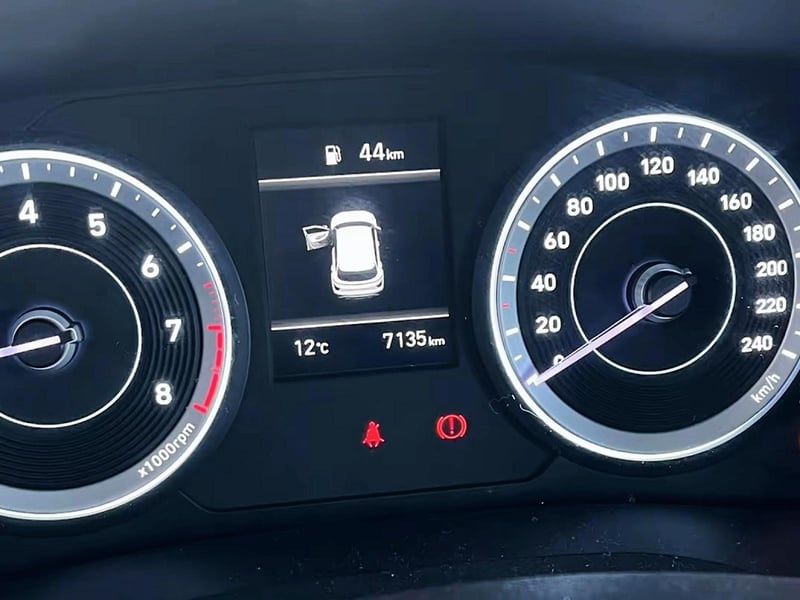 Hyundai CRETA 2023 - Imagen 9 de 12