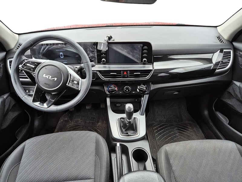 Kia KIA 2024 - Imagen 6 de 7