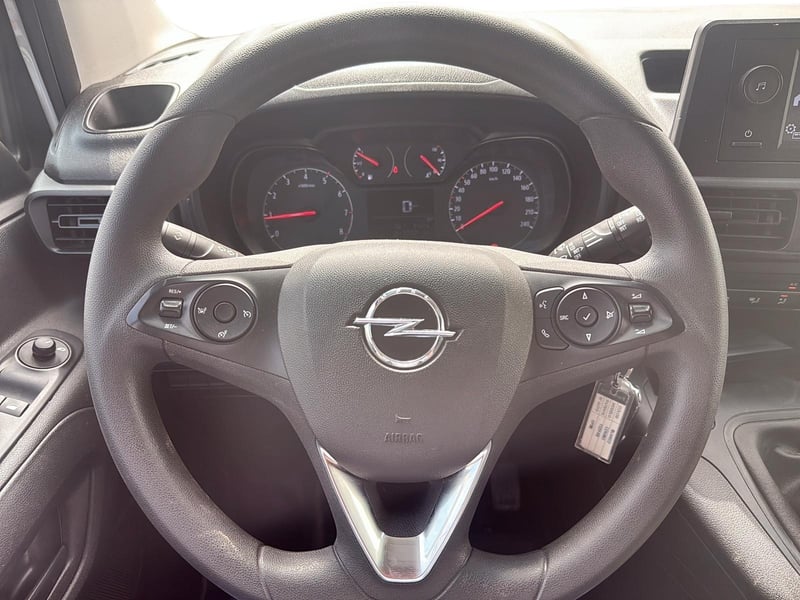 Opel COMBO 2024 - Imagen 9 de 11