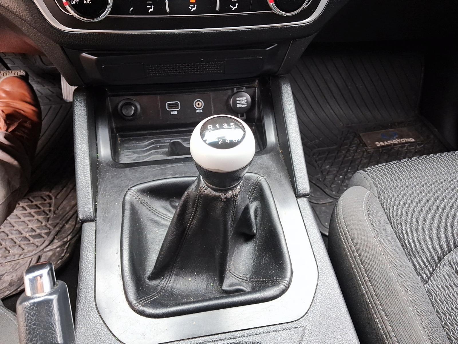 SSANGYONG GRAND MUSSO 2021 - Imagen 9 de 12