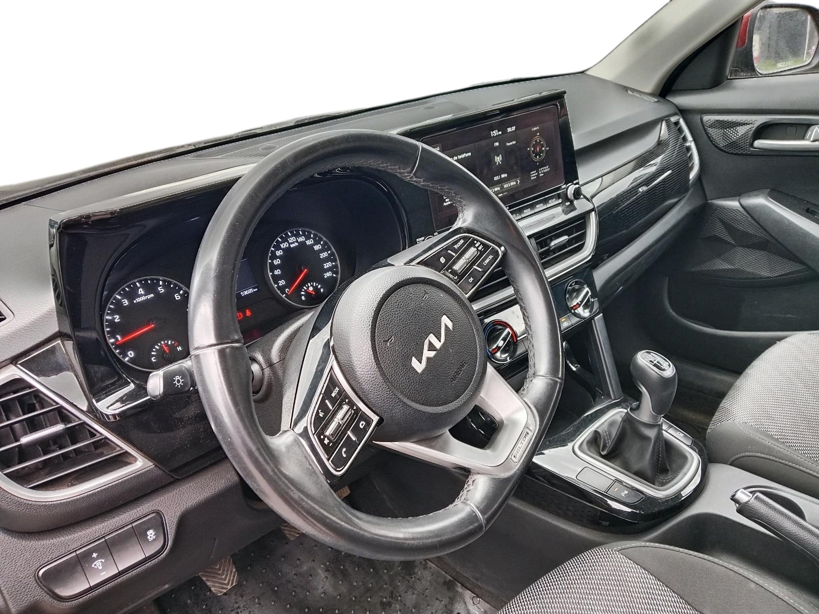 Kia SELTOS 2023 - Imagen 8 de 12