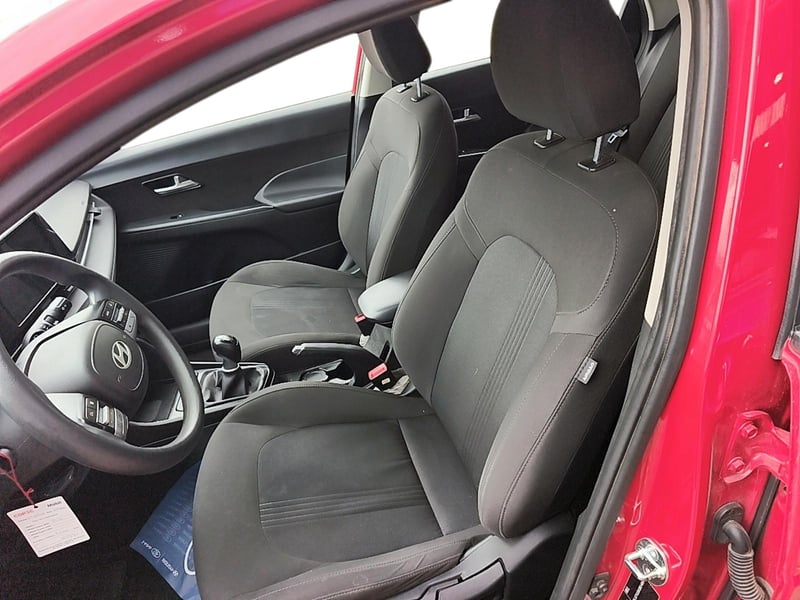 Hyundai ACCENT BN7I 1.5 MT PLUS 2025 - Imagen 8 de 12