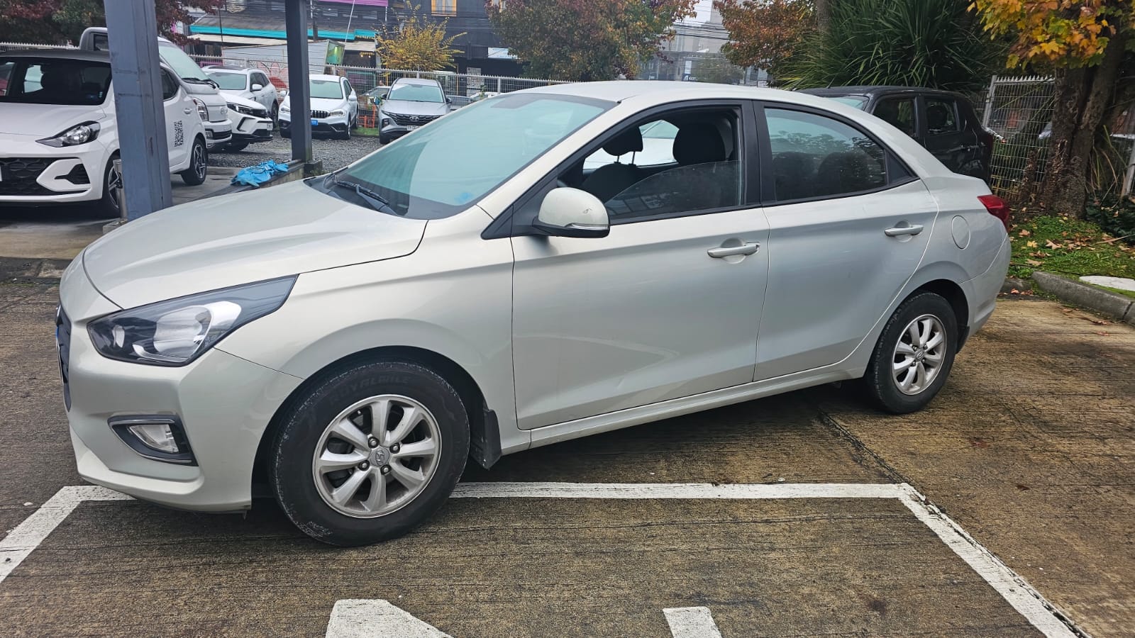 HYUNDAI VERNA 2021 - Imagen 8 de 12