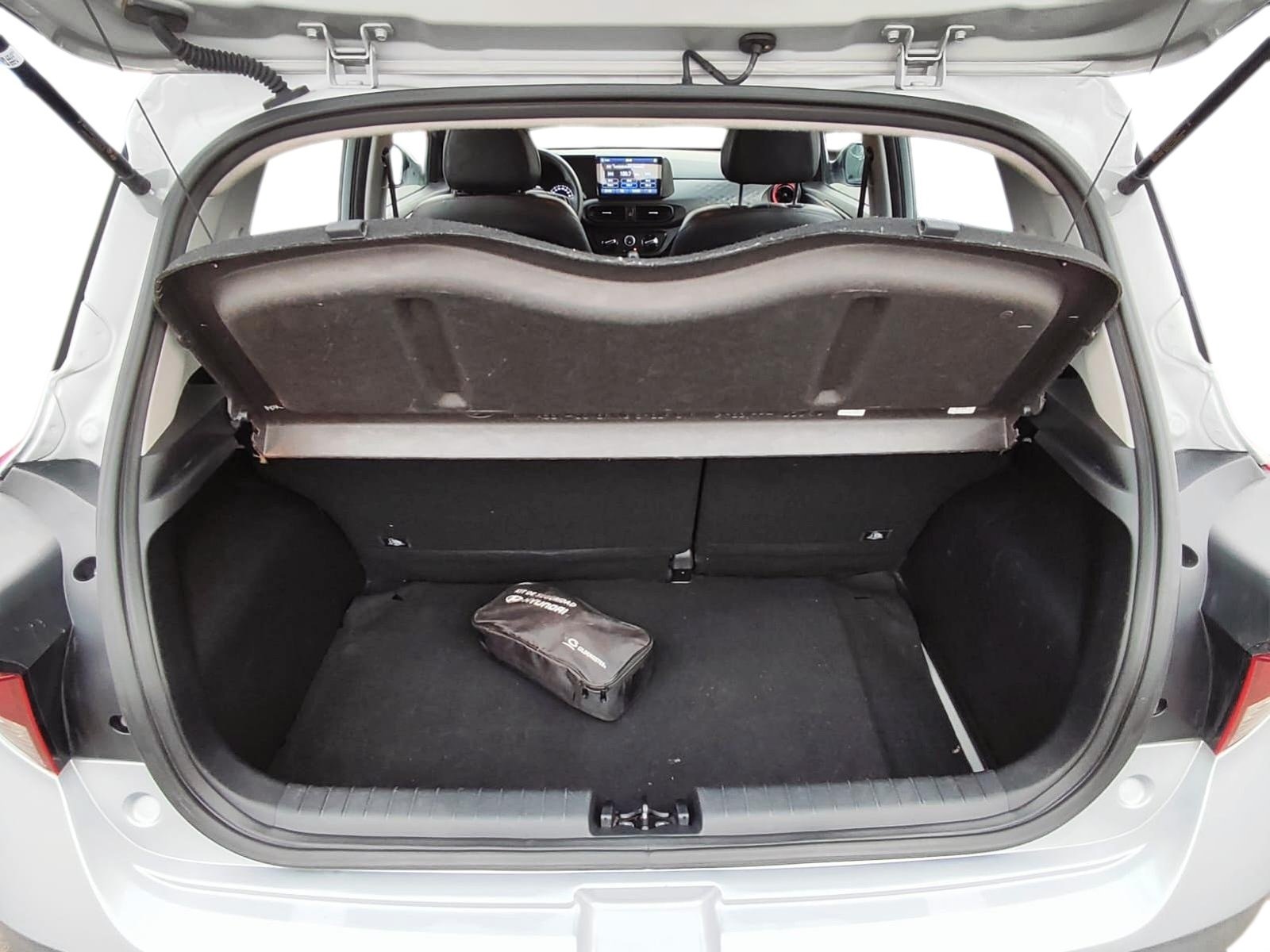 HYUNDAI GRAND I-10 2024 - Imagen 9 de 12