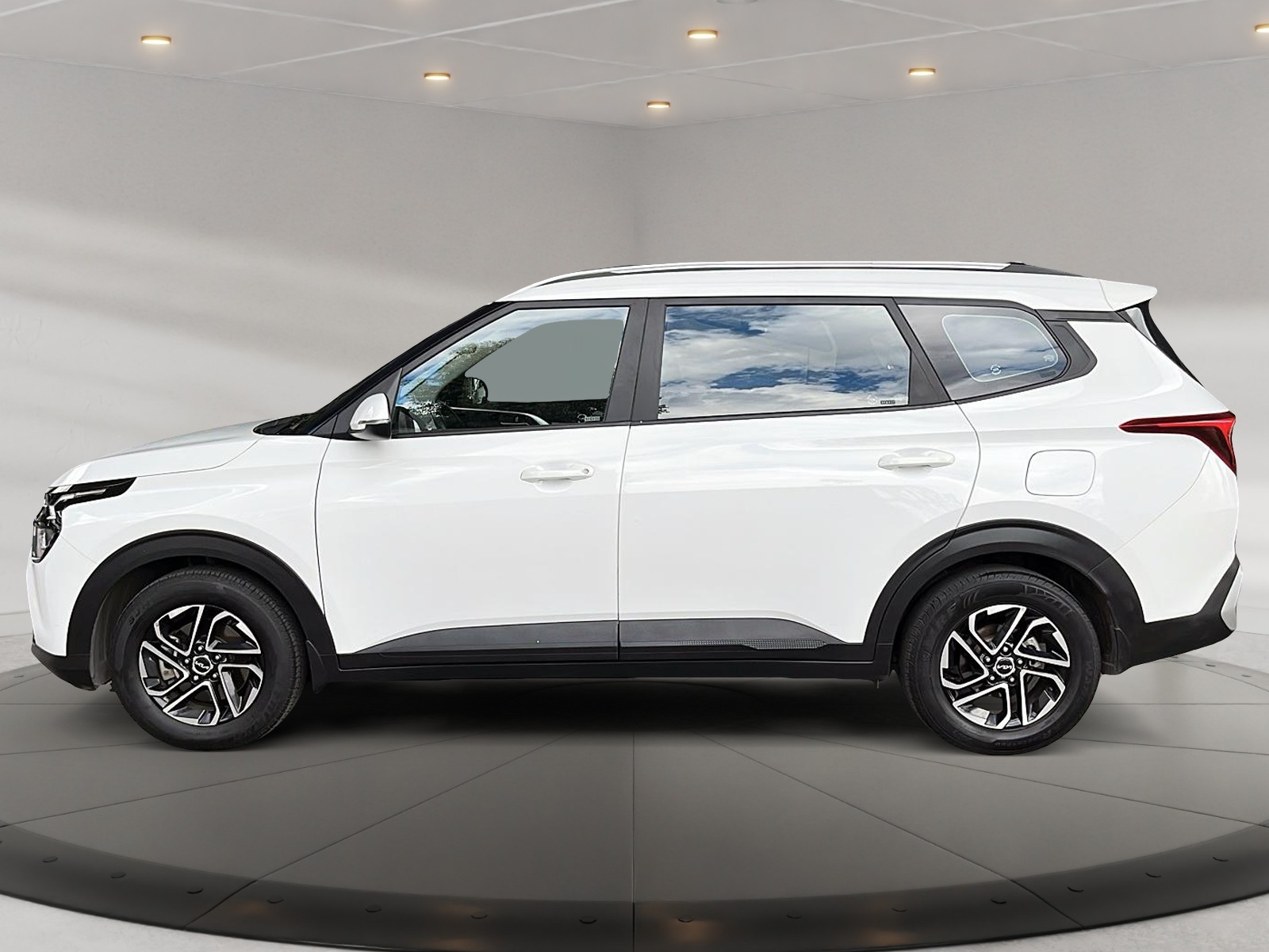 KIA CARENS 2023 - Imagen 4 de 12