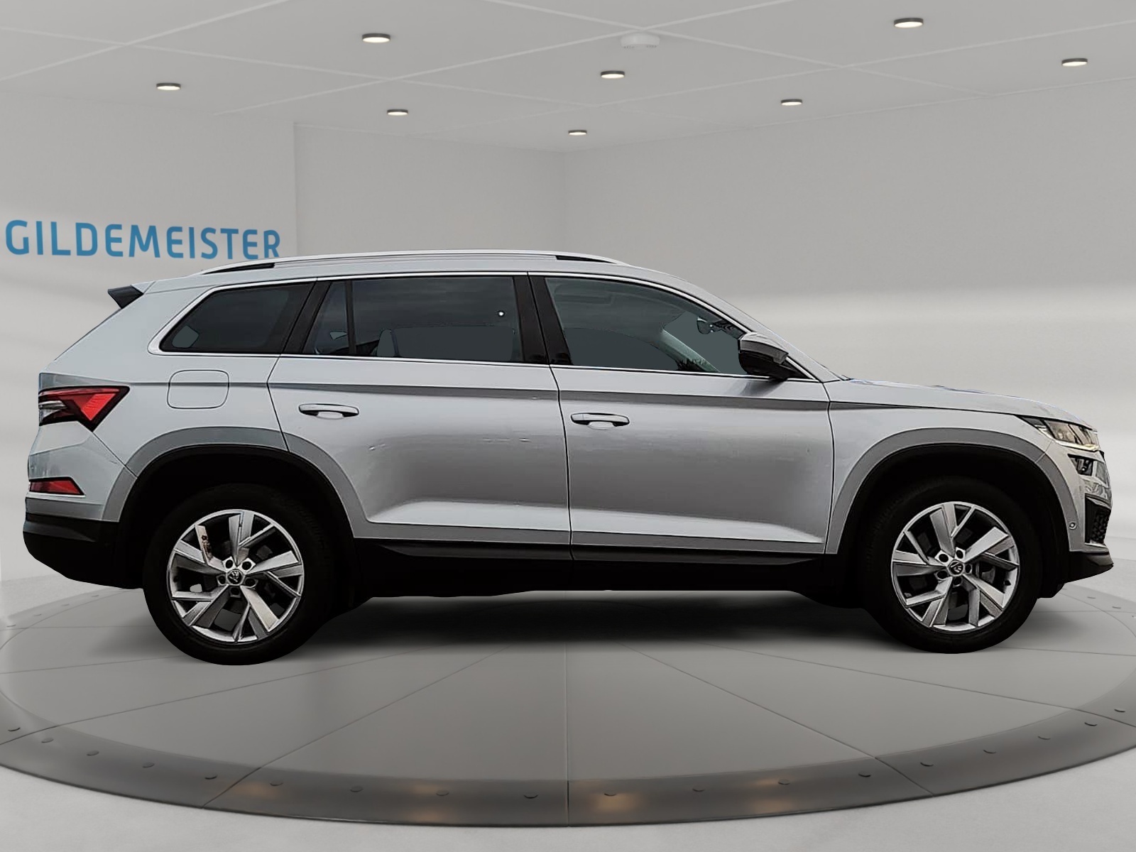 SKO KODIAQ 2022 - Foto 5 de 12