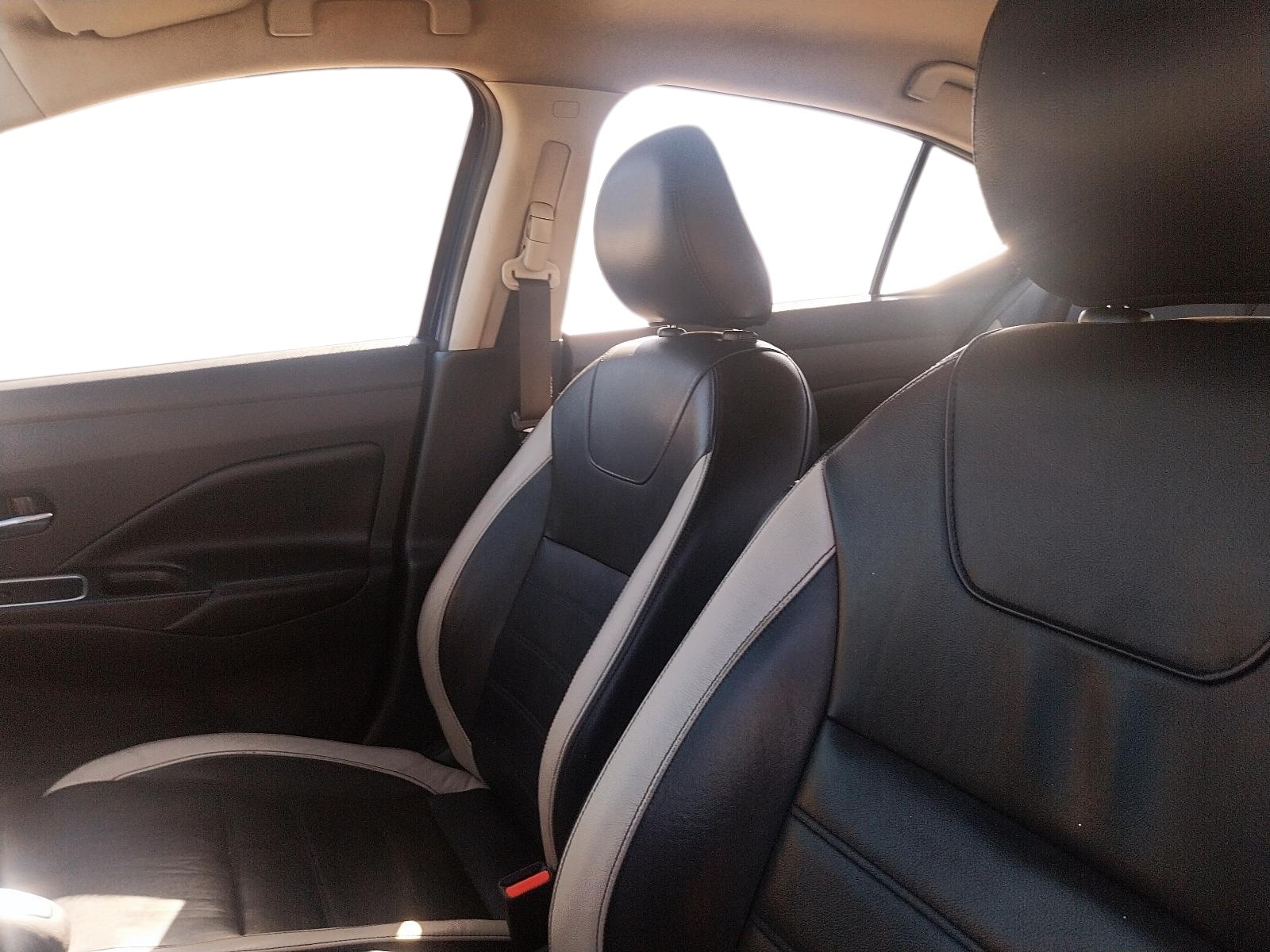 Nissan VERSA 2021 - Imagen 7 de 12
