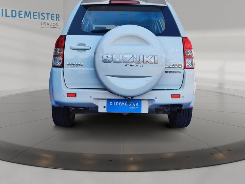 Suzuki GRAND NOMADE 2018 - Imagen 3 de 12