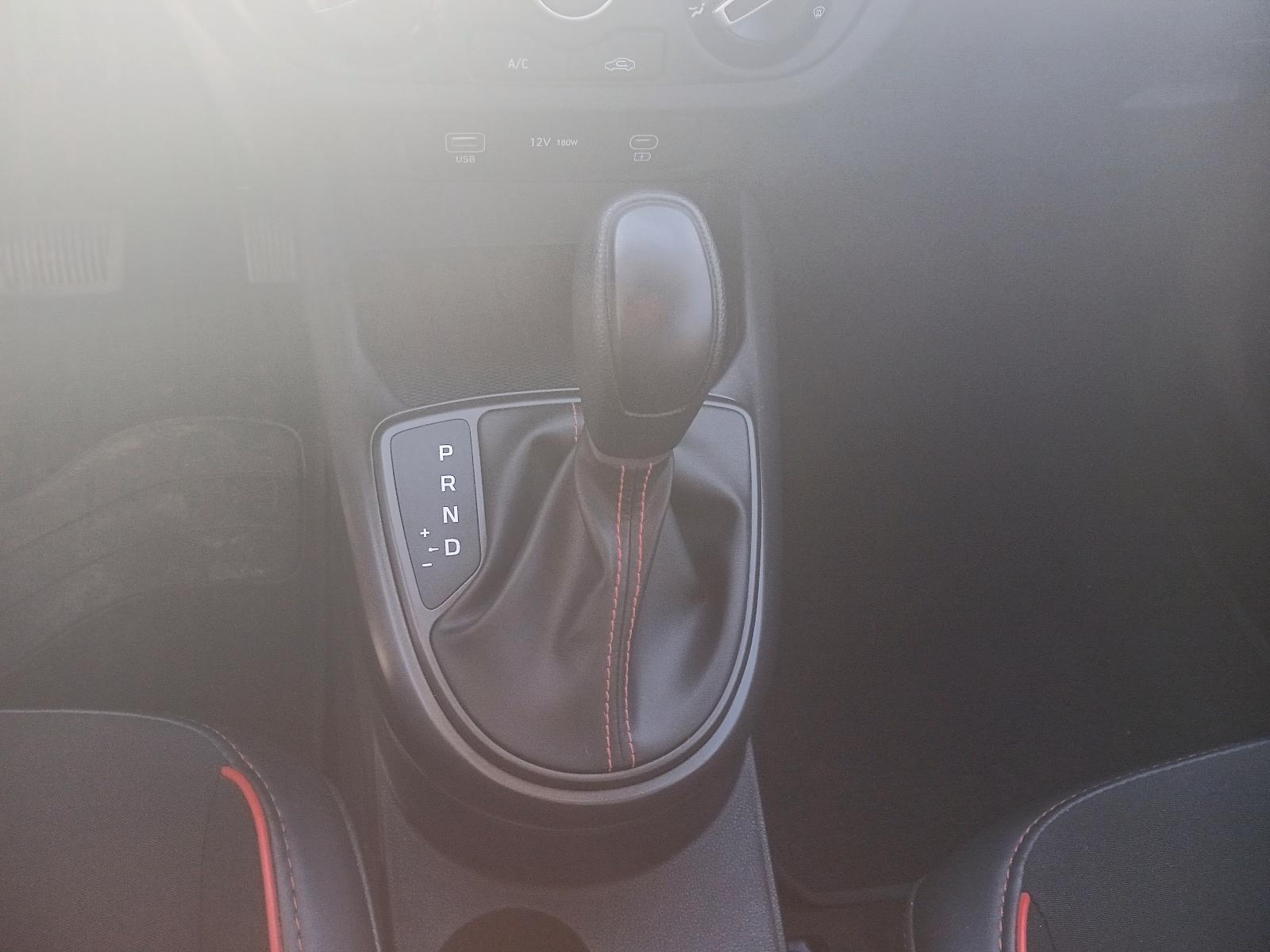 HYUNDAI GRAND I-10 2025 - Imagen 8 de 11