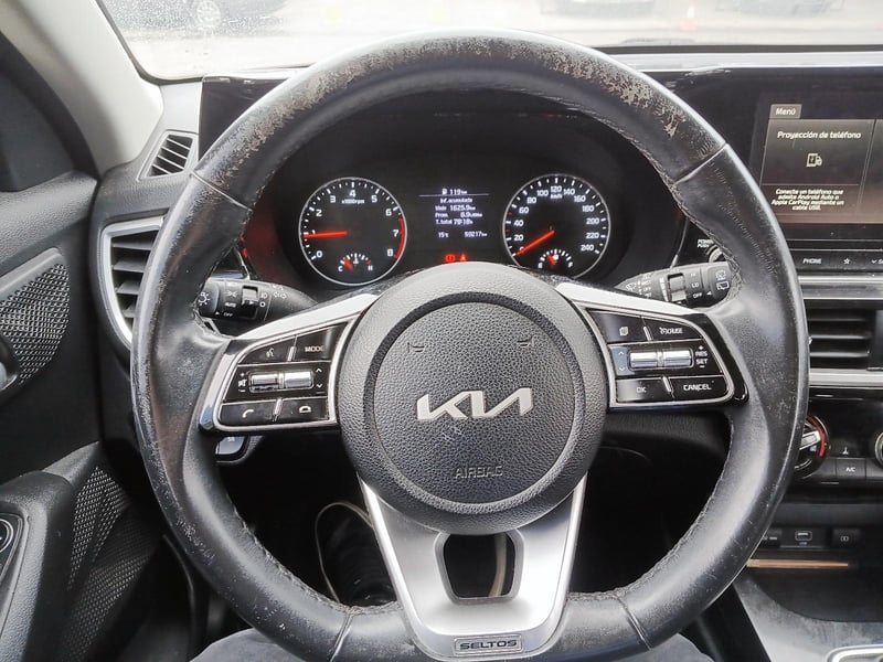 Kia SELTOS 2023 - Imagen 10 de 12