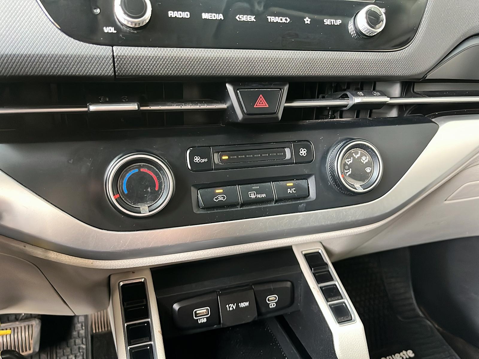 KIA CARENS 2023 - Imagen 12 de 12
