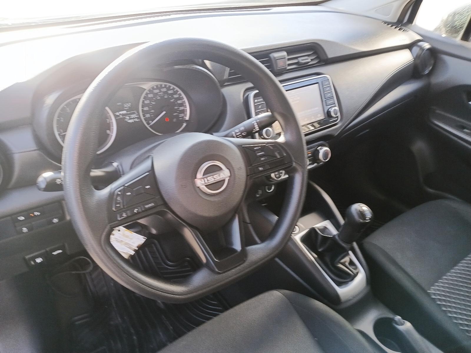 Nissan VERSA 2024 - Imagen 9 de 12