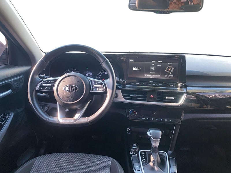 Kia SELTOS 2021 - Imagen 8 de 12