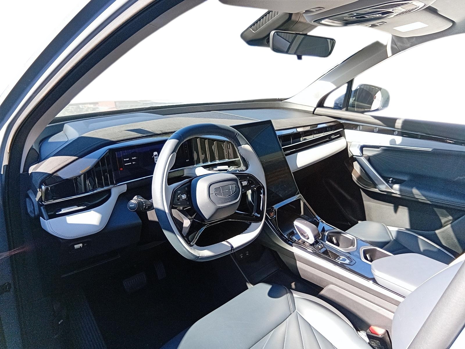 GEELY GEELY 2025 - Imagen 9 de 12