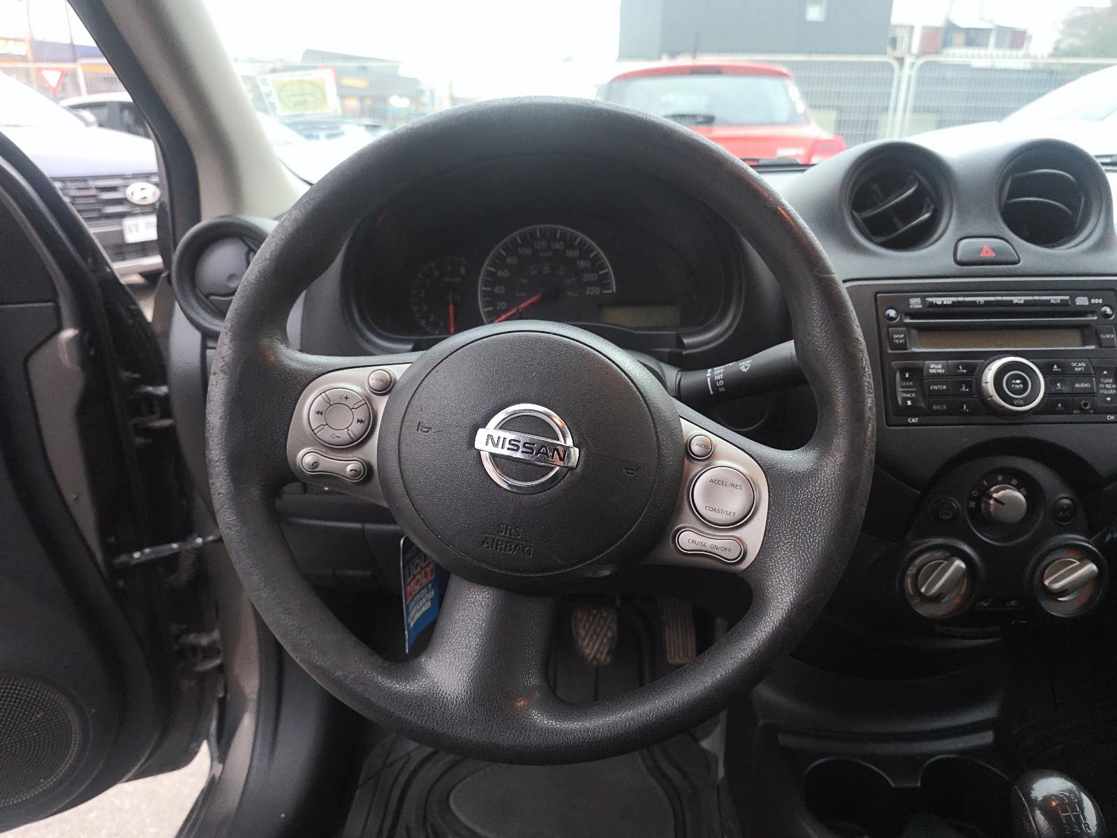 Nissan VERSA 2013 - Imagen 11 de 12