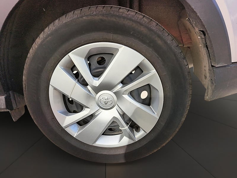 Toyota TOYOTA 2024 - Imagen 6 de 12