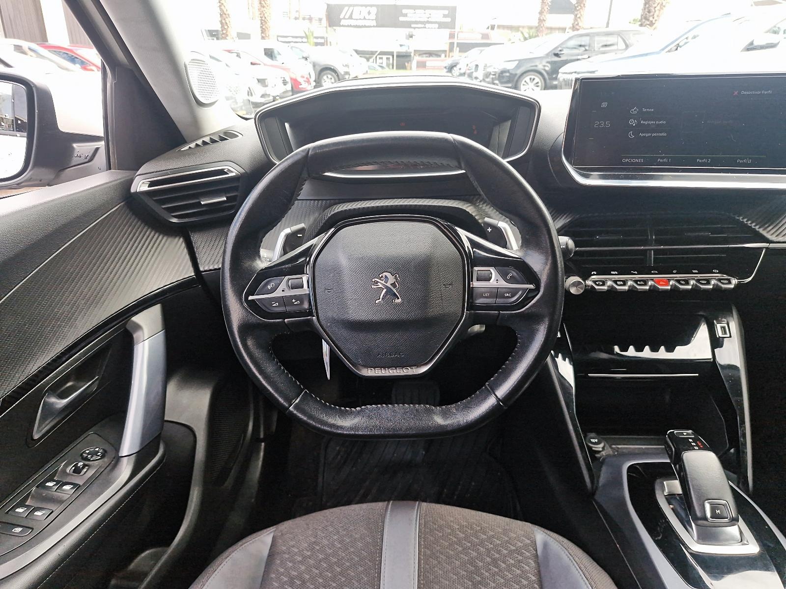 Peugeot 2008 2021 - Imagen 11 de 12