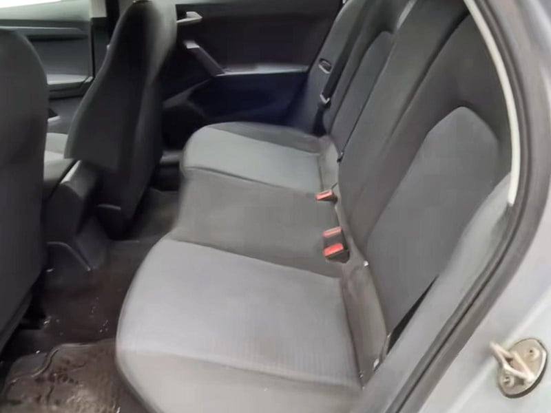 SEAT ARONA 2023 - Imagen 7 de 10
