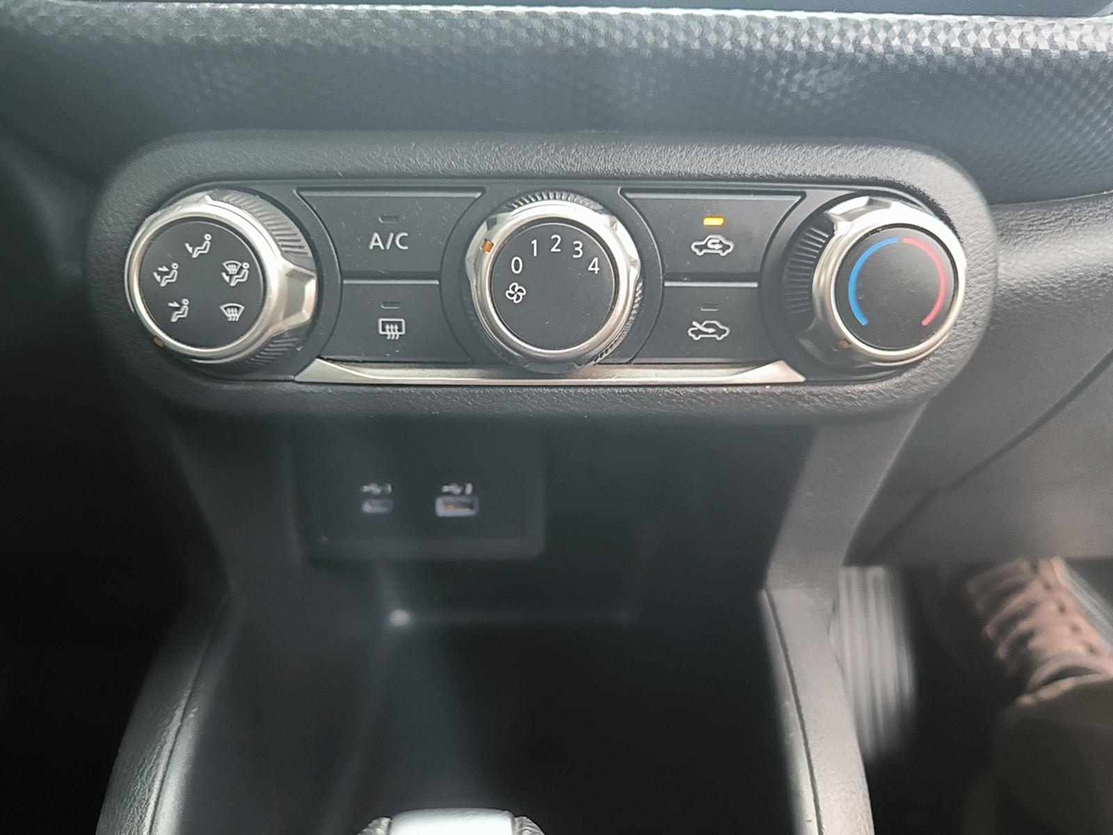 Nissan KICKS 2023 - Imagen 9 de 12
