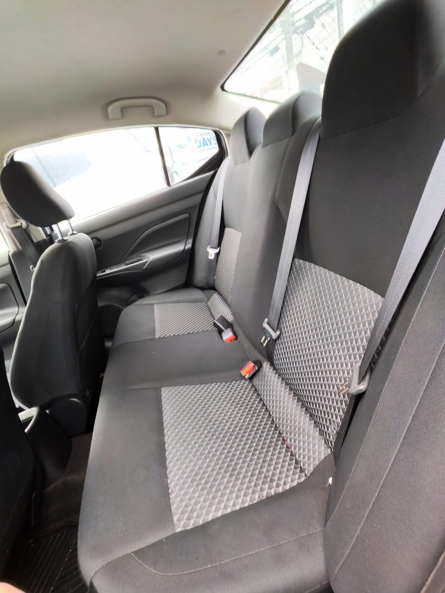Nissan VERSA 2024 - Imagen 7 de 9