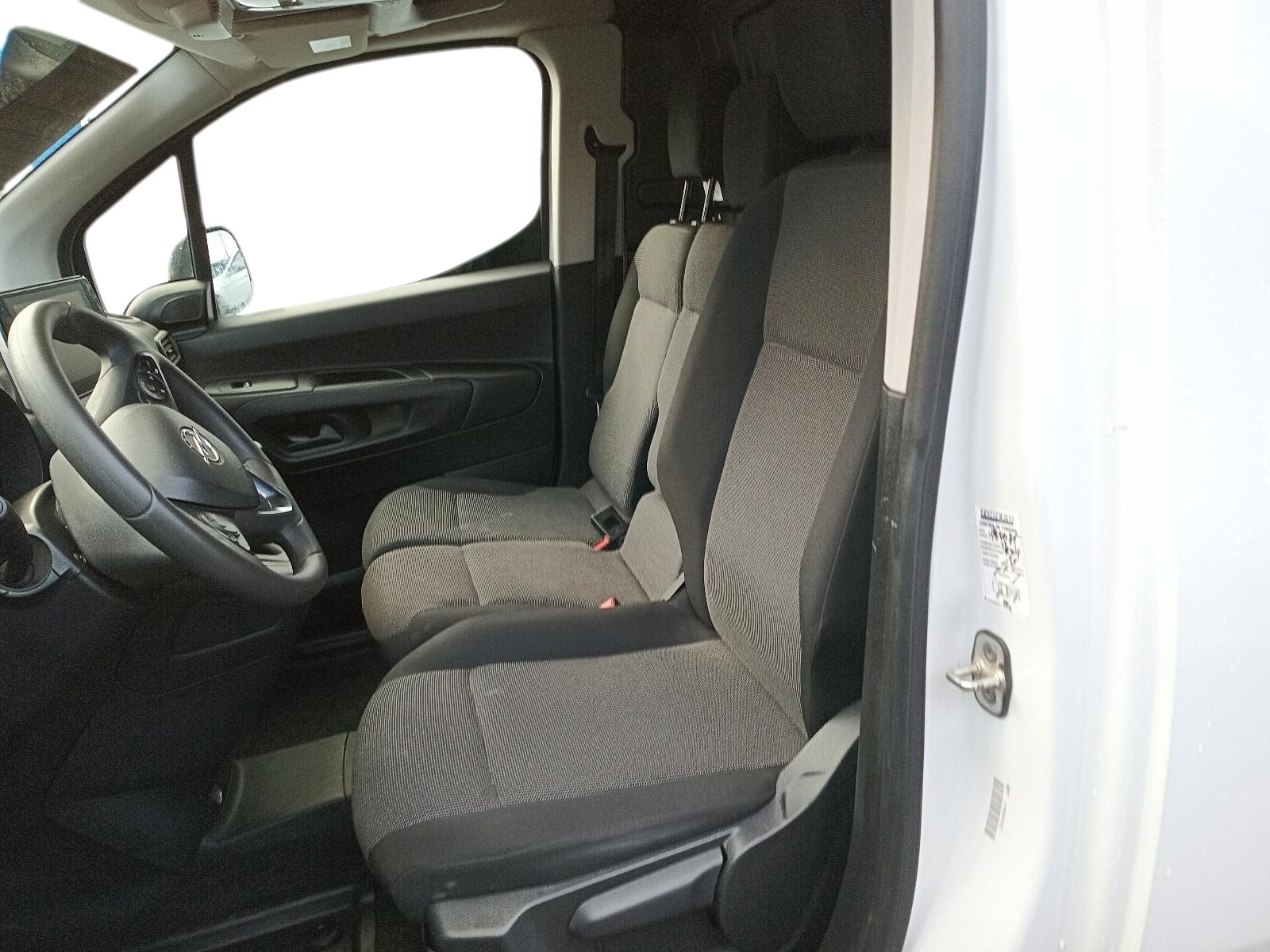 OPEL OPEL 2024 - Imagen 8 de 12
