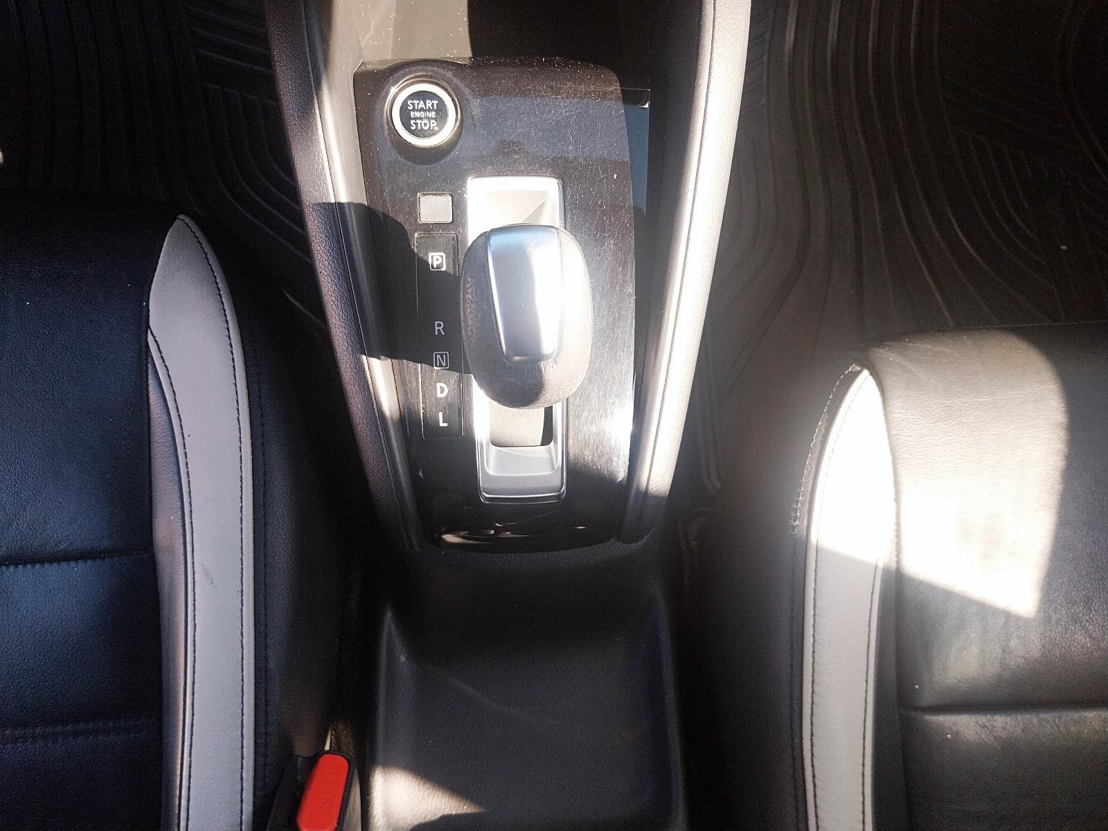 Nissan VERSA 2021 - Imagen 8 de 12