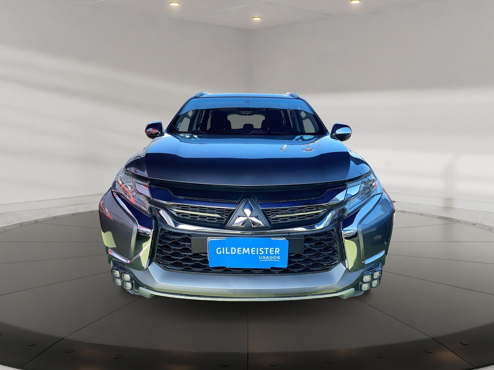 Mitsubishi MONTERO 2019 - Foto 2 de 12