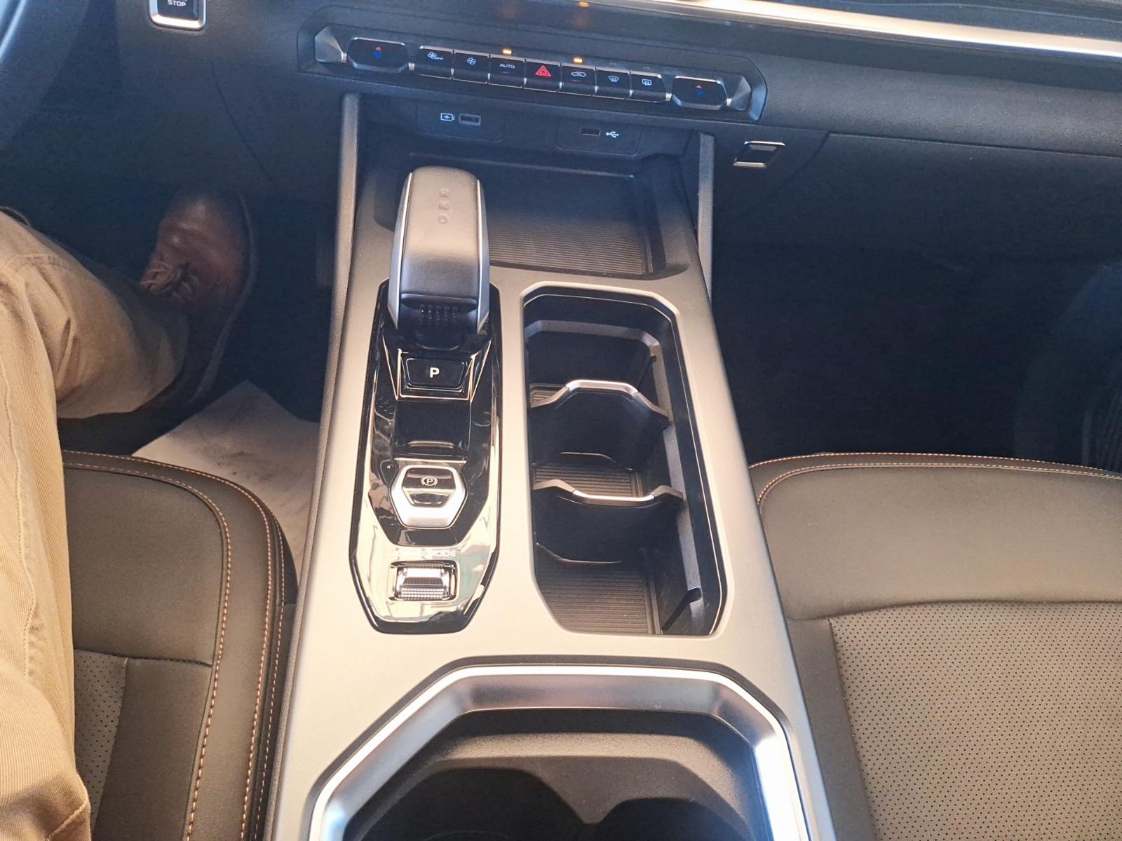 GEELY GEELY 2025 - Imagen 12 de 12