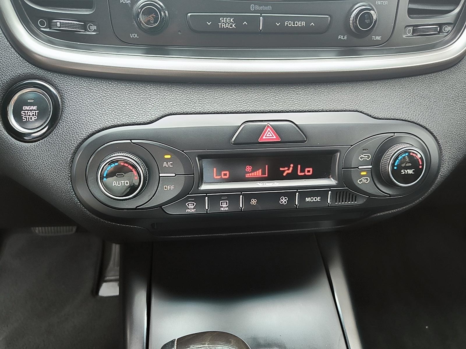 KIA SORENTO 2018 - Imagen 8 de 12