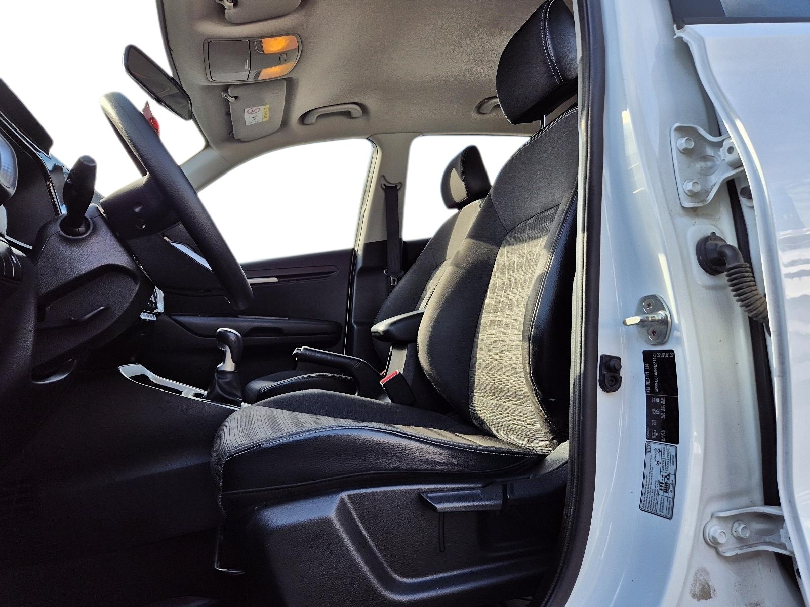 KIA SONET 2023 - Imagen 6 de 12