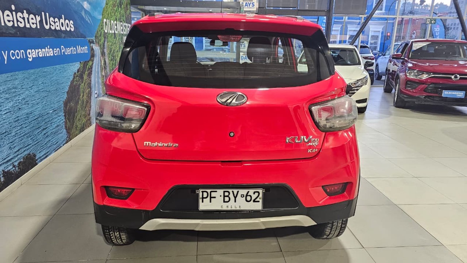 Mahindra KUV100 2020 - Imagen 4 de 11