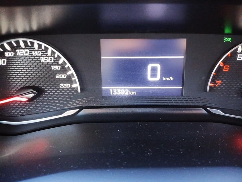 Peugeot 2008 P2 2025 - Imagen 10 de 12
