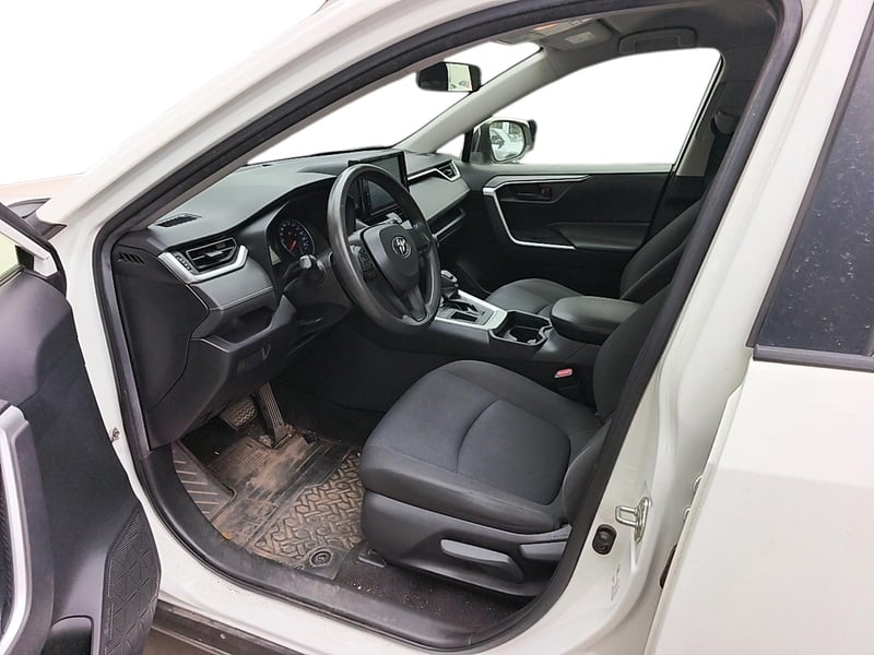 Toyota RAV4 2021 - Imagen 9 de 12