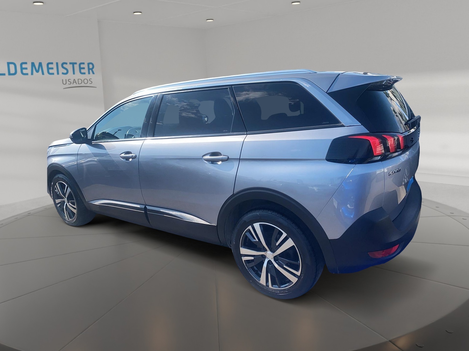 Peugeot 5008 2020 - Foto 3 de 12