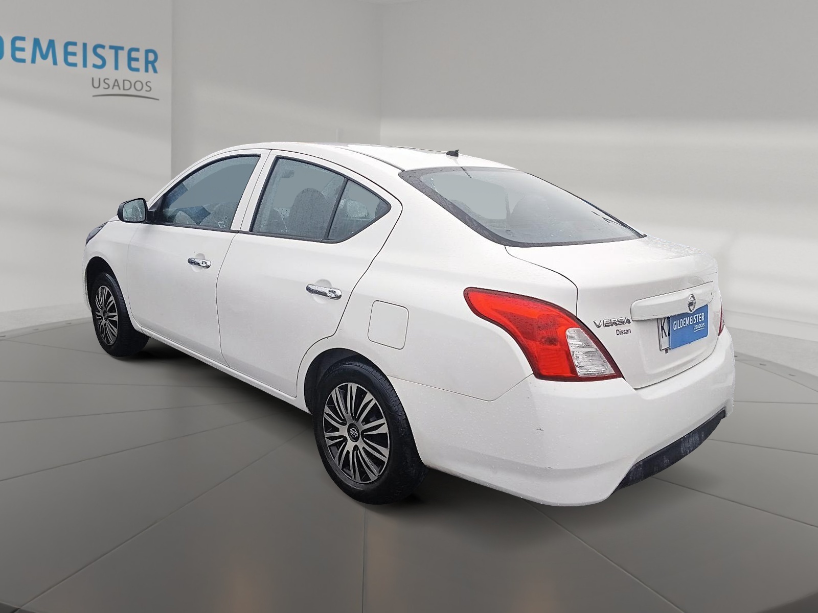 NISSAN VERSA 2019 - Foto 3 de 11