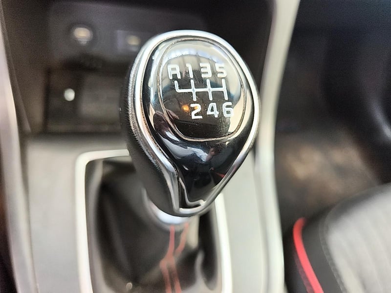 Hyundai CRETA 2023 - Imagen 9 de 12