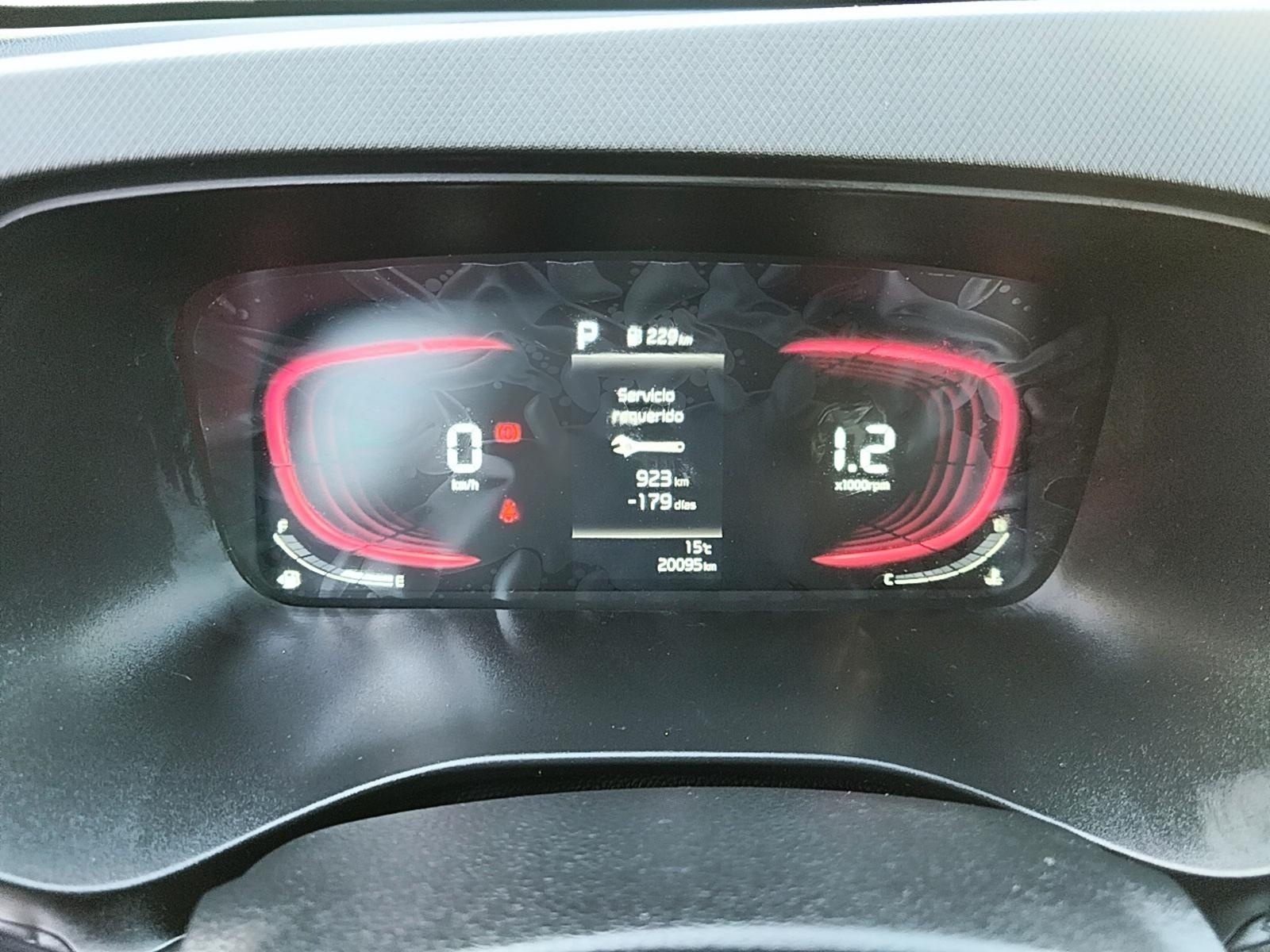 Kia CARENS 2023 - Imagen 11 de 12