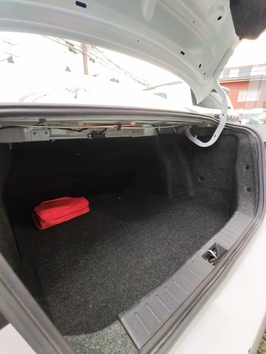 Nissan VERSA 2024 - Imagen 5 de 9