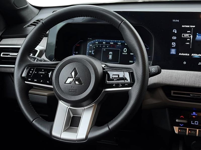 Mitsubishi MITSUBISHI 2025 - Imagen 11 de 12