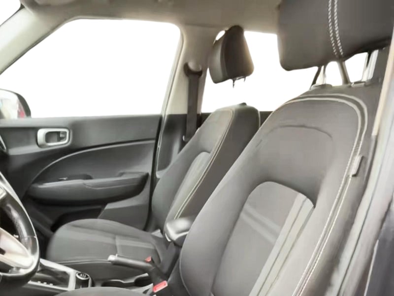 Hyundai VENUE 2023 - Imagen 8 de 12