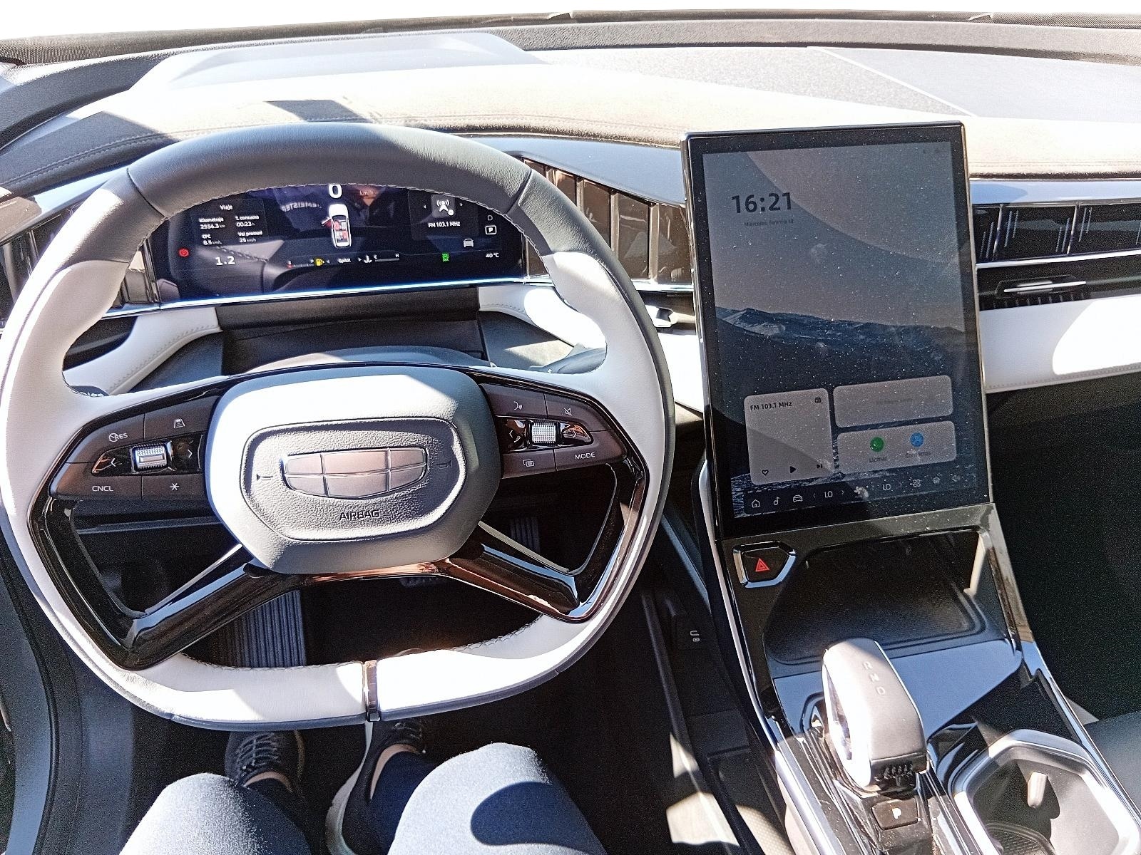 GEELY GEELY 2025 - Imagen 12 de 12