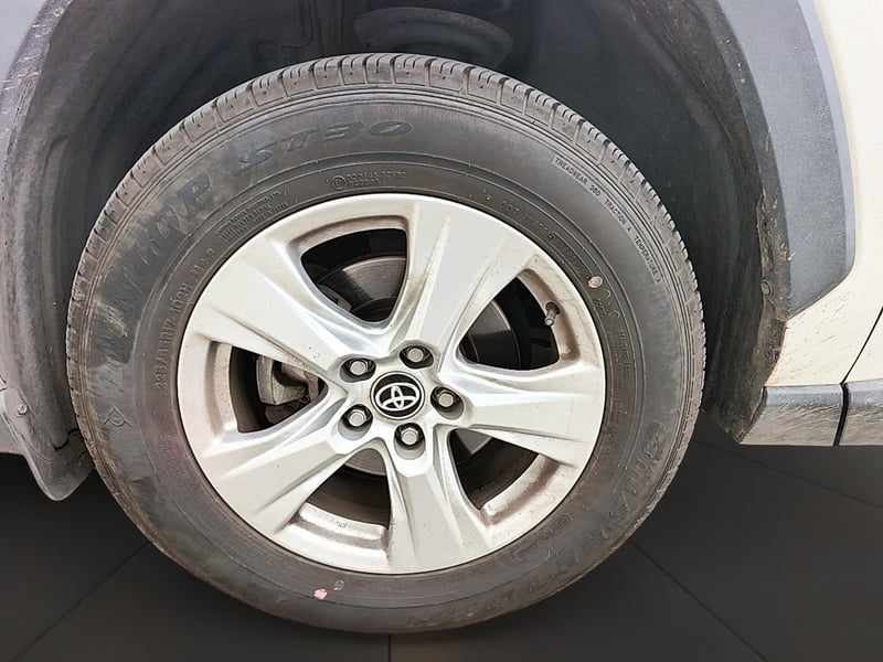 Toyota RAV4 2021 - Imagen 6 de 12