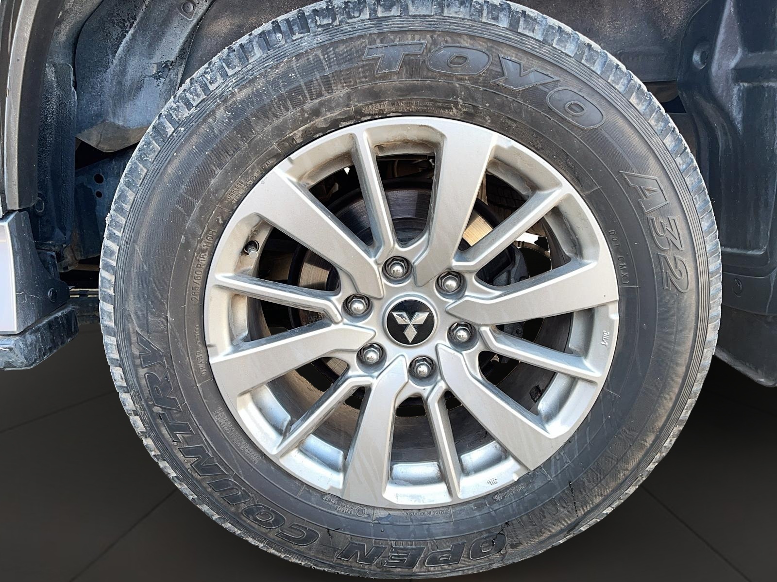 Mitsubishi MONTERO 2019 - Imagen 6 de 12