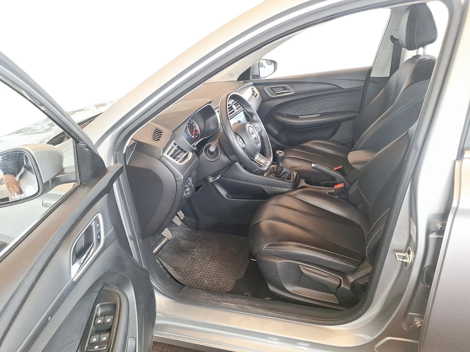 MG MG5 2024 - Imagen 10 de 12