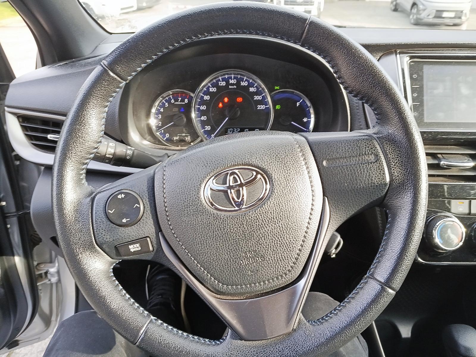 Toyota YARIS 2022 - Imagen 11 de 12