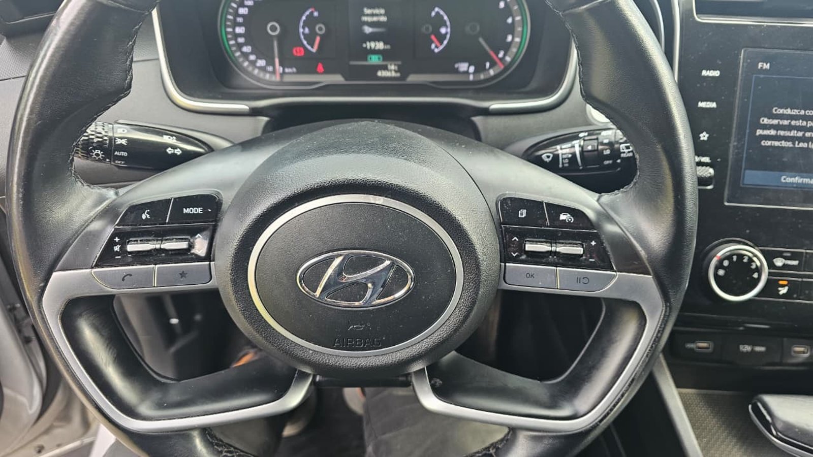 HYUNDAI TUCSON 2024 - Imagen 9 de 12