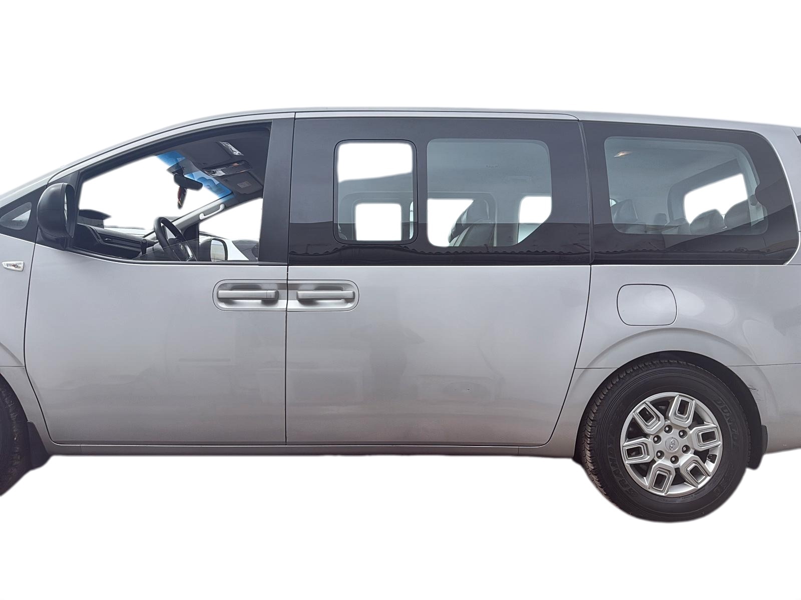 Hyundai STARIA 2024 - Foto 5 de 12