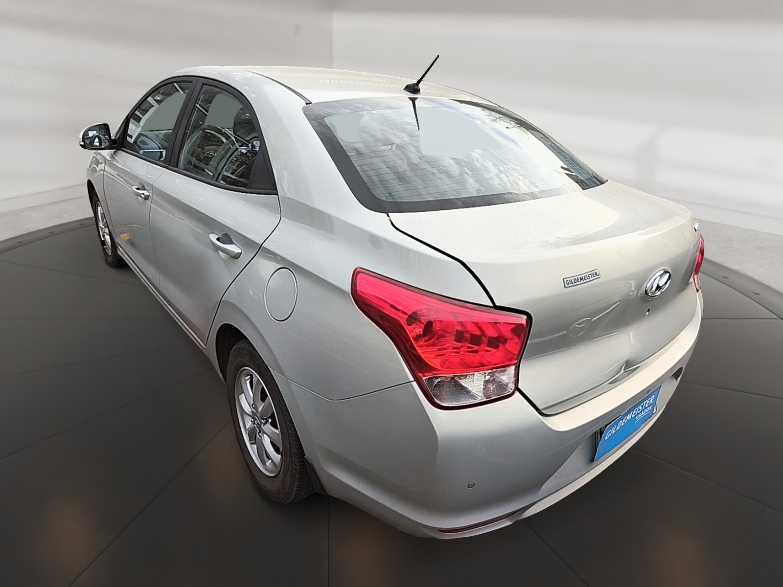 Hyundai VERNA 2021 - Imagen 4 de 12